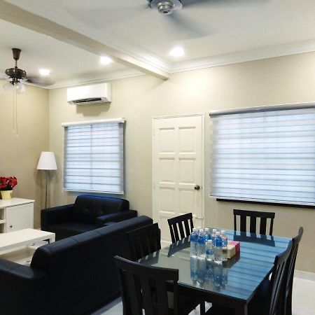 Dekota Homestay Jonker Melaka エクステリア 写真