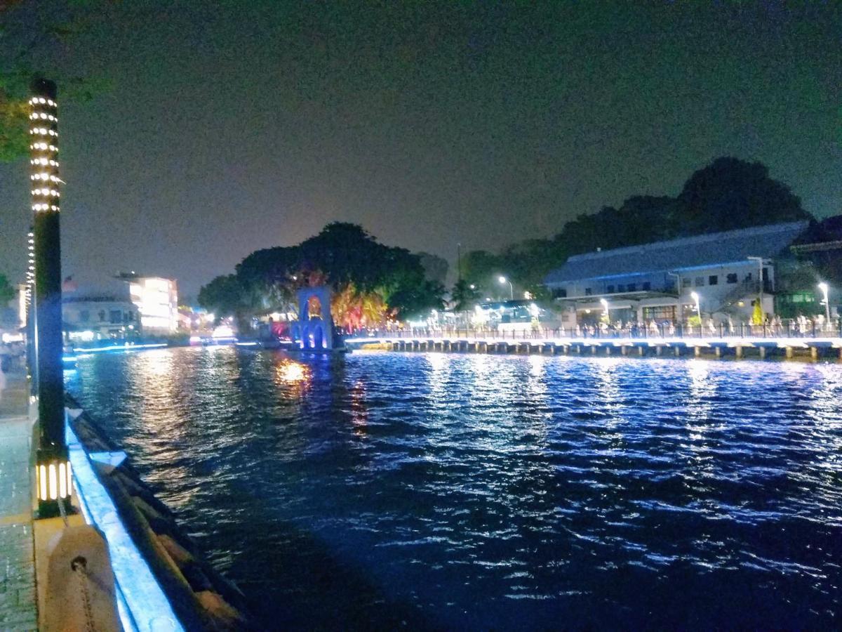 Dekota Homestay Jonker Melaka エクステリア 写真