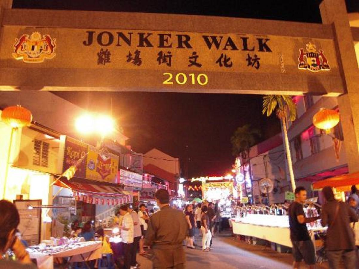 Dekota Homestay Jonker Melaka エクステリア 写真